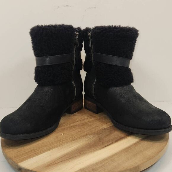UGG Blayre II Women's boots Size 8 insulated Sherpa & Black sheepskin - Picture 7 of 12